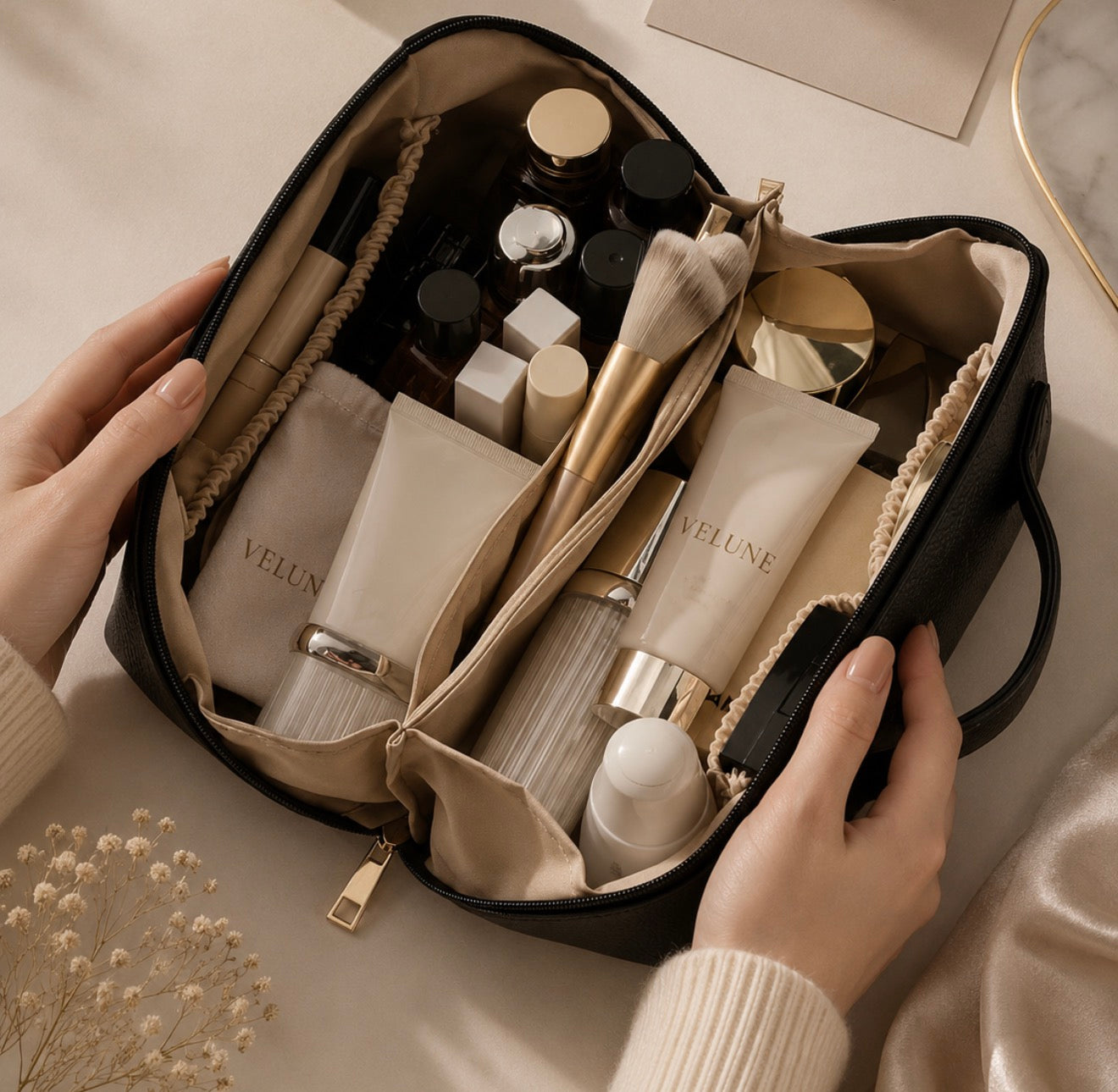 Noir Vanity Case